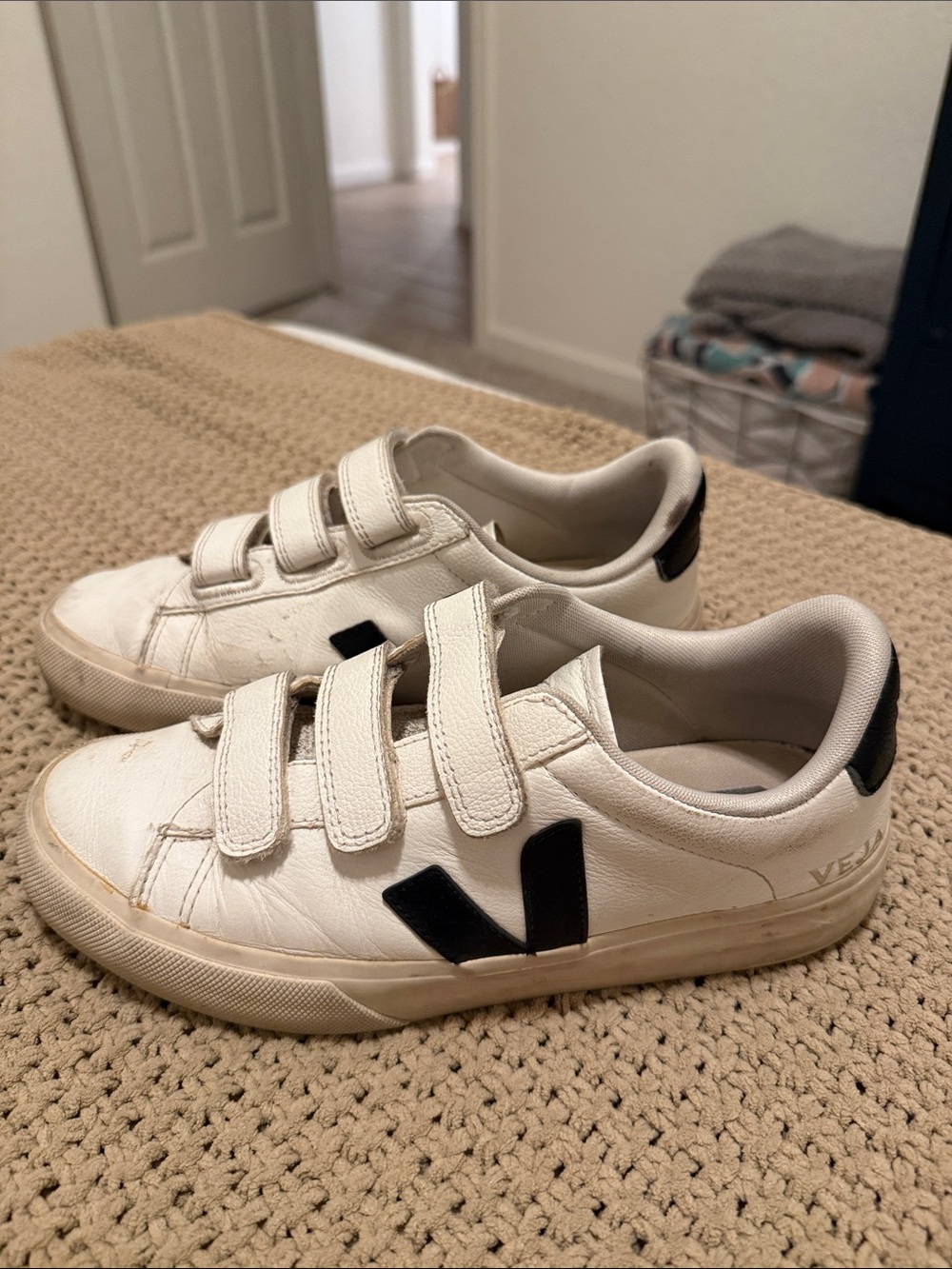 Veja White and Black Kids Velcro Sneakers